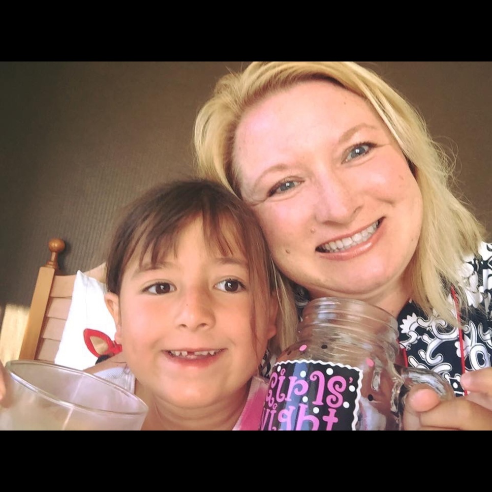 Meet the buyer/seller and her little diva! - Picture 8 of 8